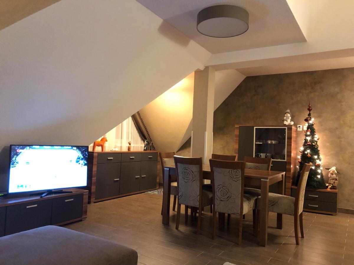 Apartment Horec โดโนวาลี ภายนอก รูปภาพ