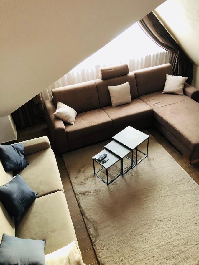 Apartment Horec โดโนวาลี ภายนอก รูปภาพ