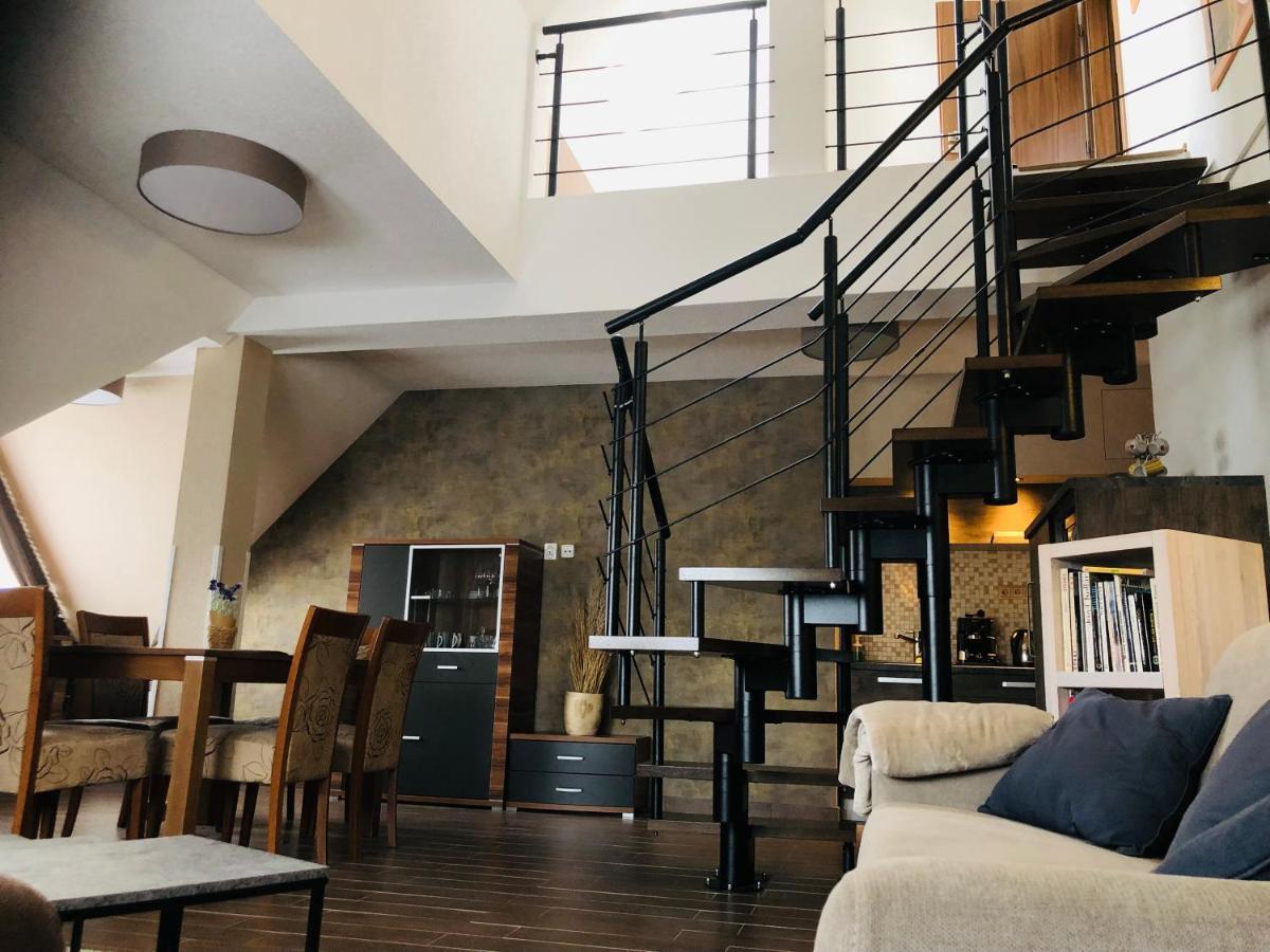 Apartment Horec โดโนวาลี ภายนอก รูปภาพ