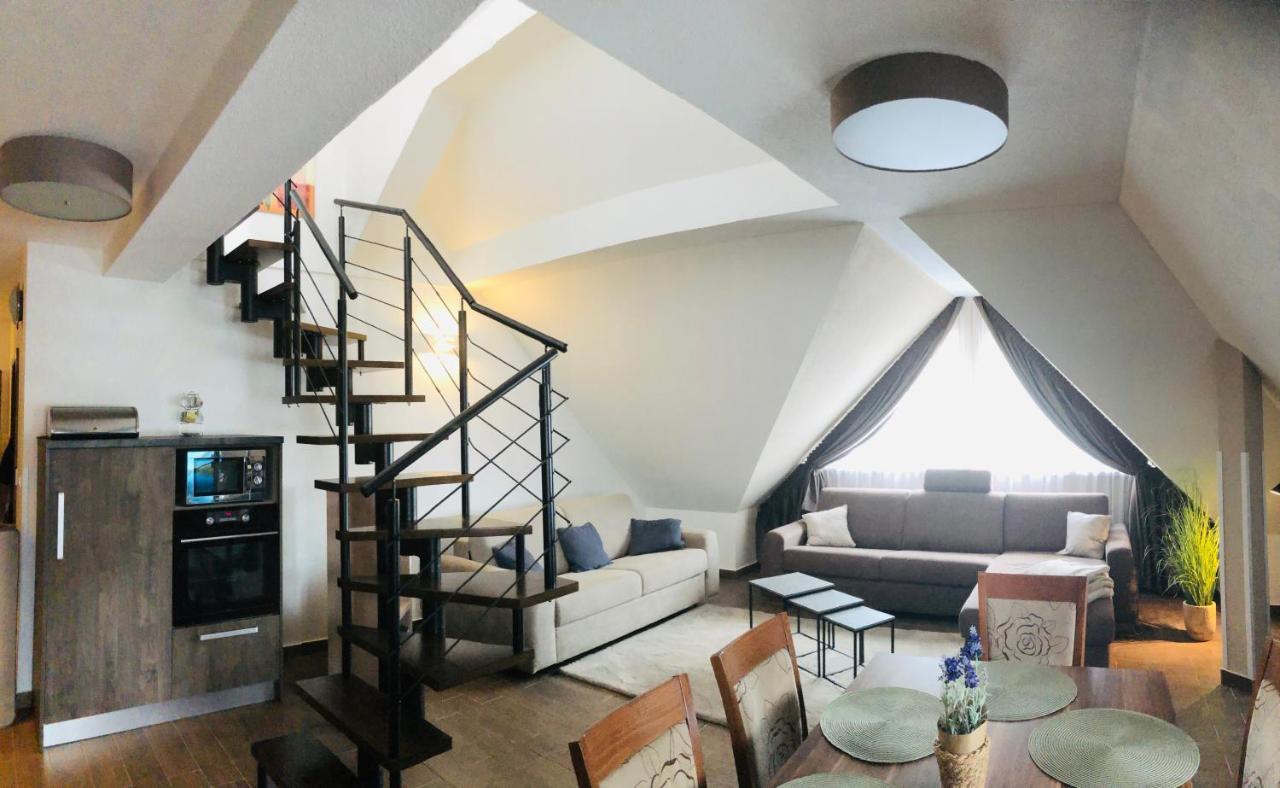 Apartment Horec โดโนวาลี ภายนอก รูปภาพ