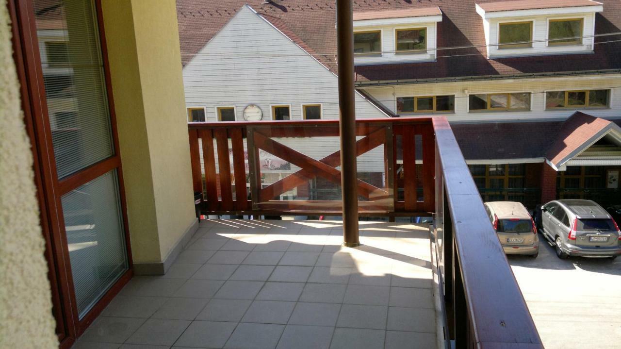Apartment Horec โดโนวาลี ภายนอก รูปภาพ